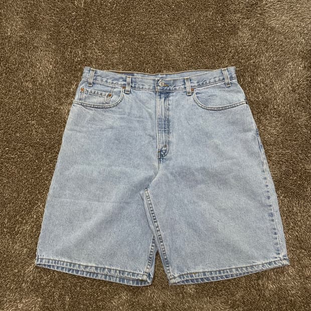 90s vintage USA levis 560 shorts jorts