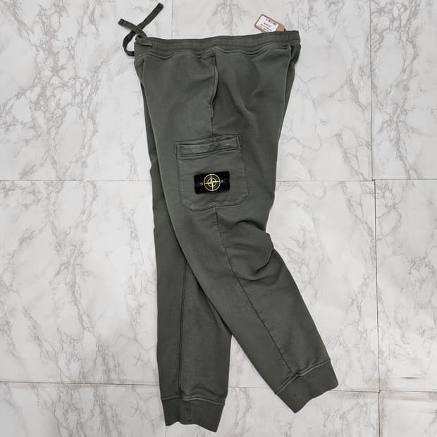 정품 스톤아일랜드 스웻 조거 팬츠
