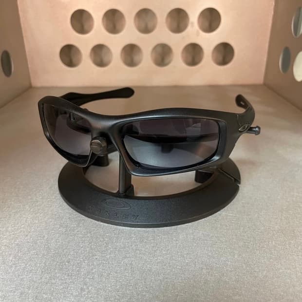 오클리 monster pup 2006