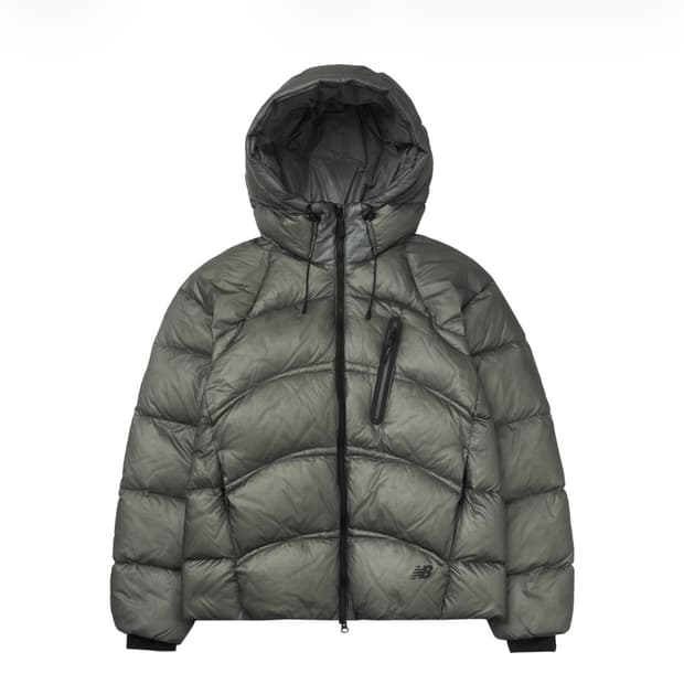뉴발란스 플라잉 77 슈퍼라이트 후드형 헤비 구스다운 그레이 m