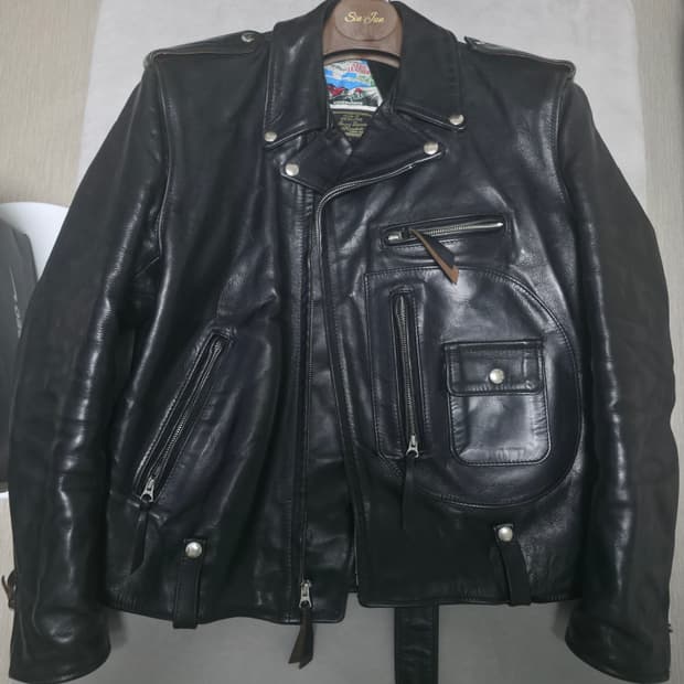 40 에어로레더 j-106 홀스하이드