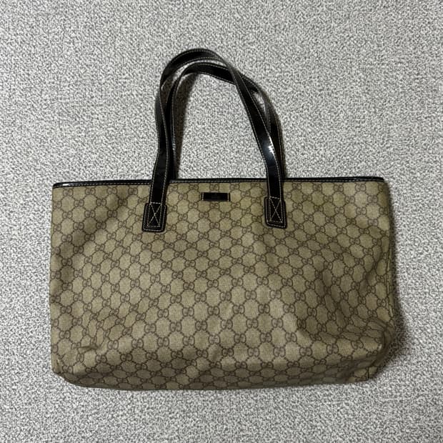 Gucci 구찌 GG 수프림 쇼퍼백