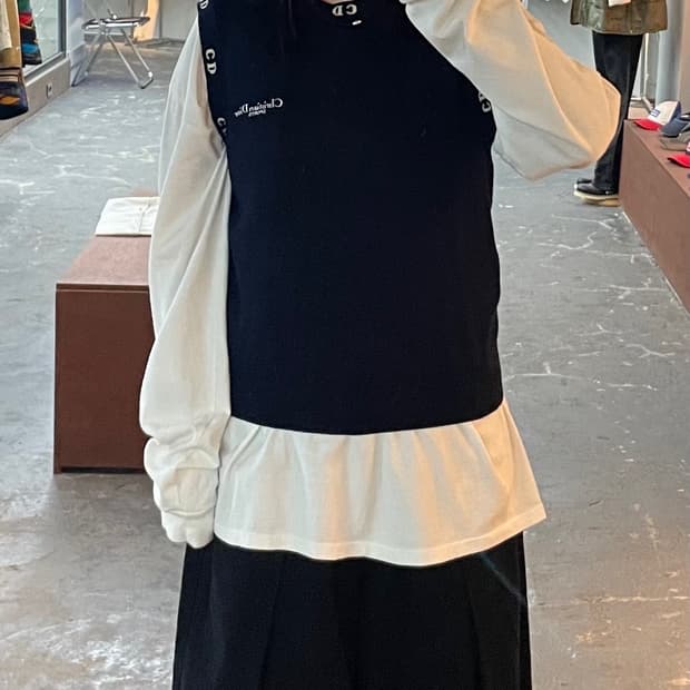 크리스챤 디올 CD 로고 니트 베스트 H1588