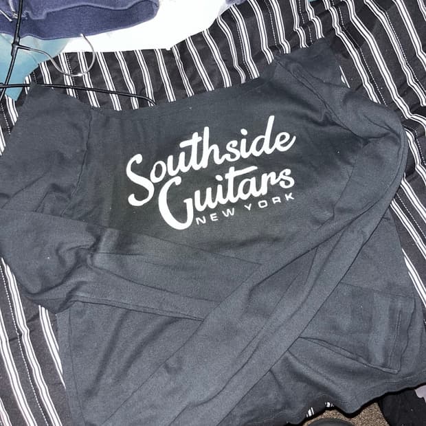 브랜디멜빌 오프숄더 크롭 티 블랙