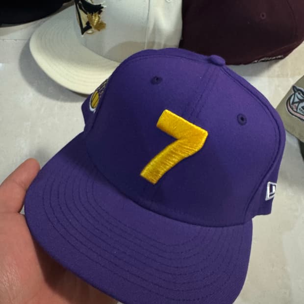 뉴에라 NBA 레이커스 컴파운드 7 5/8 미시착 처분 