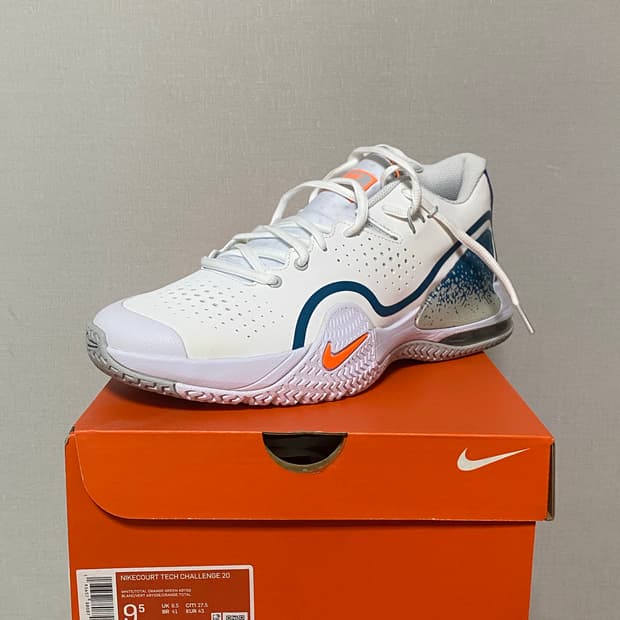 NIKE COURT TECH CHALLENGE 20