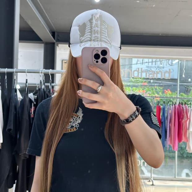 벤슨 본 자수 매쉬 캡