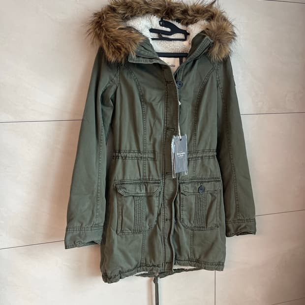 새상품 아베크롬비 퍼 트리밍 후드 파카 카키 [XS]