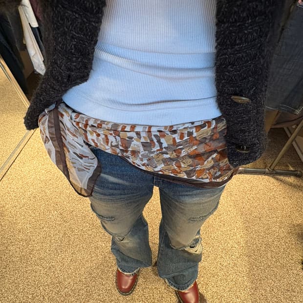 Abstract silky scarf