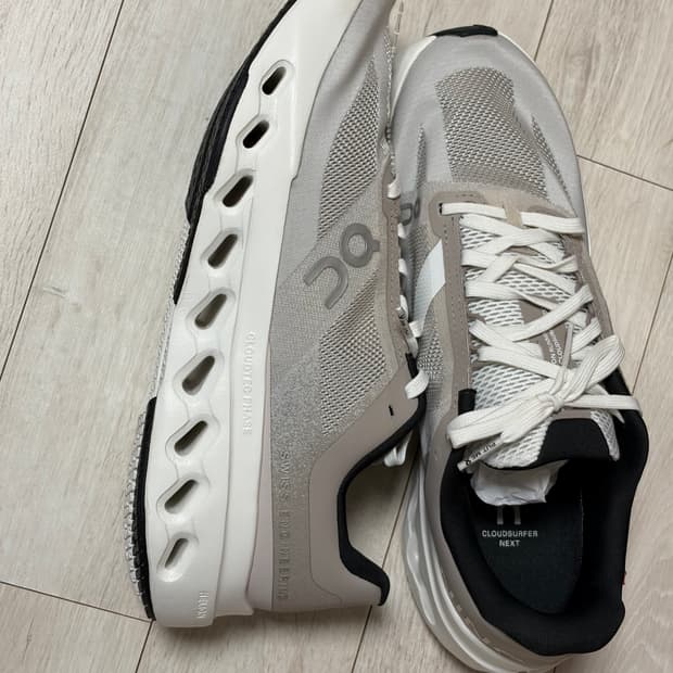 온러닝 클라우드서퍼 넥스트 260 / Fog Ivory / 미착용