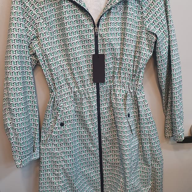 벤제프 여성 골프 바람막이 점퍼입니다. 100