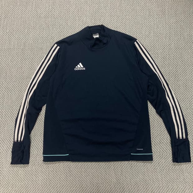 (110)아디다스 모크넥 런닝 기모 저지티