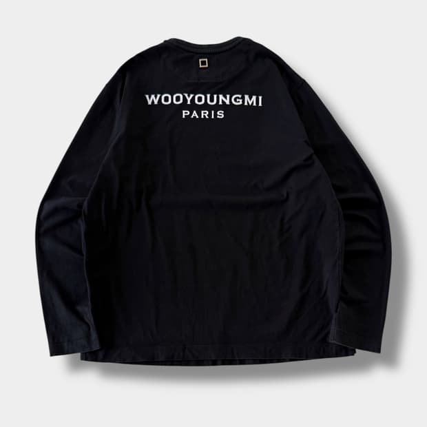 우영미 19ss 오버핏 백로고 블랙 롱슬리브