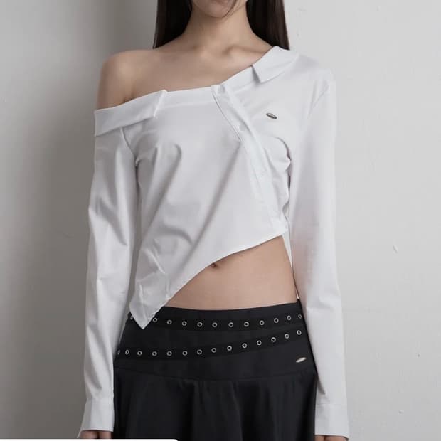 FLOW UNBALANCED CROP SHIRT WHITE 시너진 셔츠