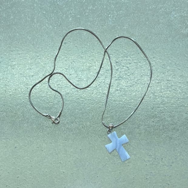 원석 십자가 목걸이