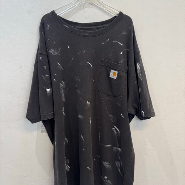 - Carhartt vintage pocket T-shirt 