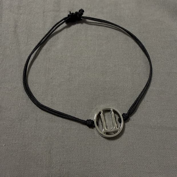 지드래곤 위버멘쉬 쓰레드 브레이슬릿 블랙 팔찌