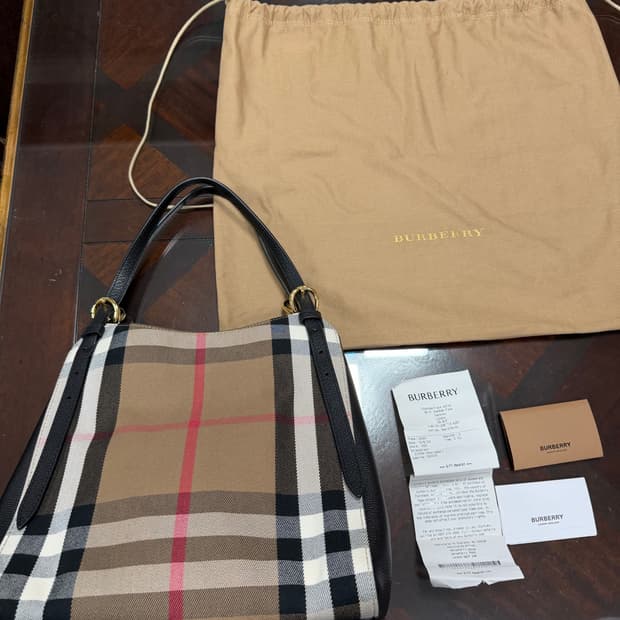 버버리 정품 캔터비 체크숄더백 새상품급 해외구매 싸게 급처합니다.!!