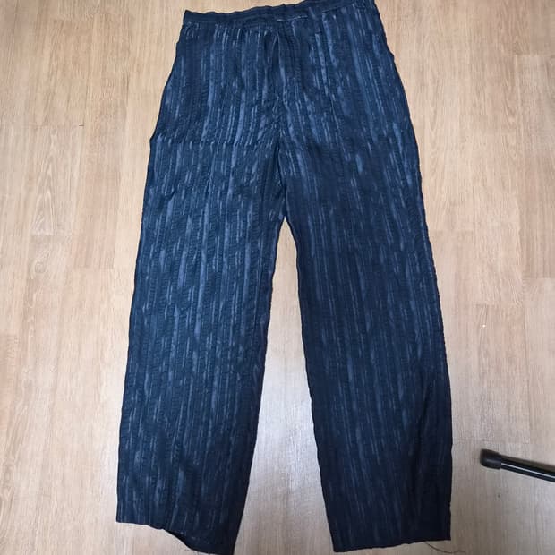 해칭룸 DARTED TROUSER 4사이즈