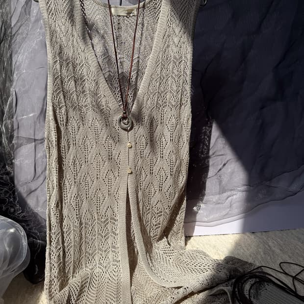 Three- Button Crochet Long Vest 0151