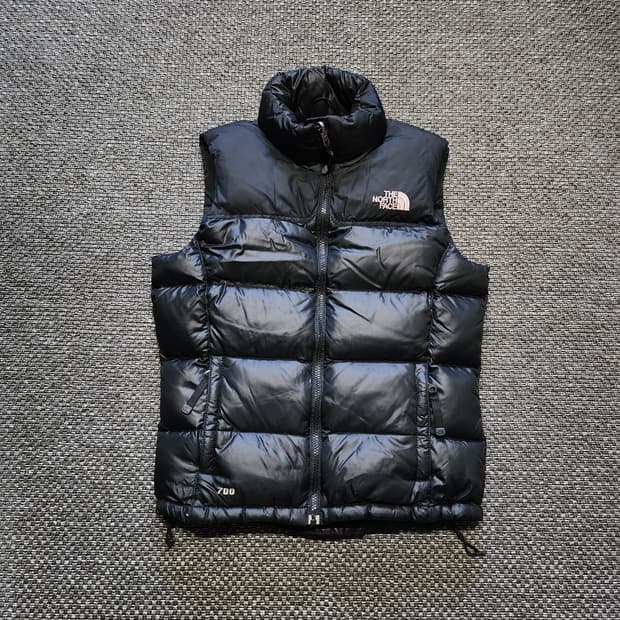 여성 노스페이스700 패딩 조끼  m사이즈 