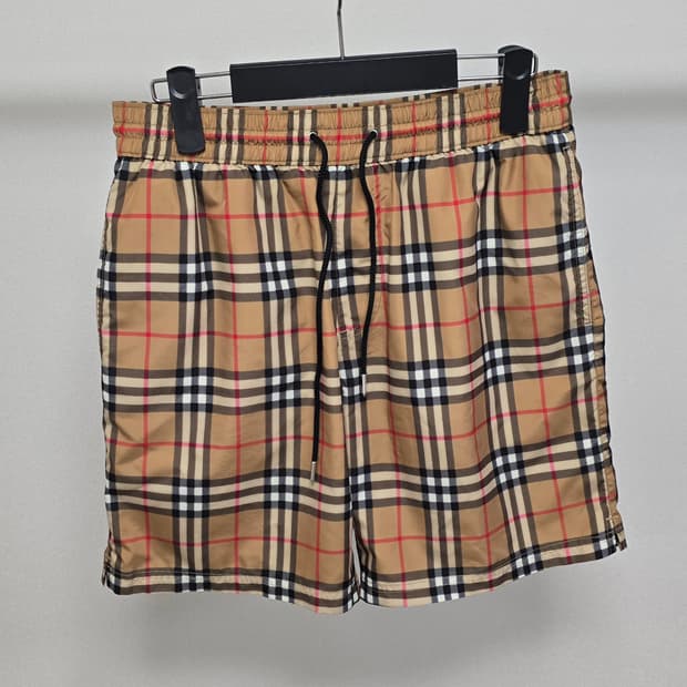 버버리 체크 반바지 s사이즈 판매