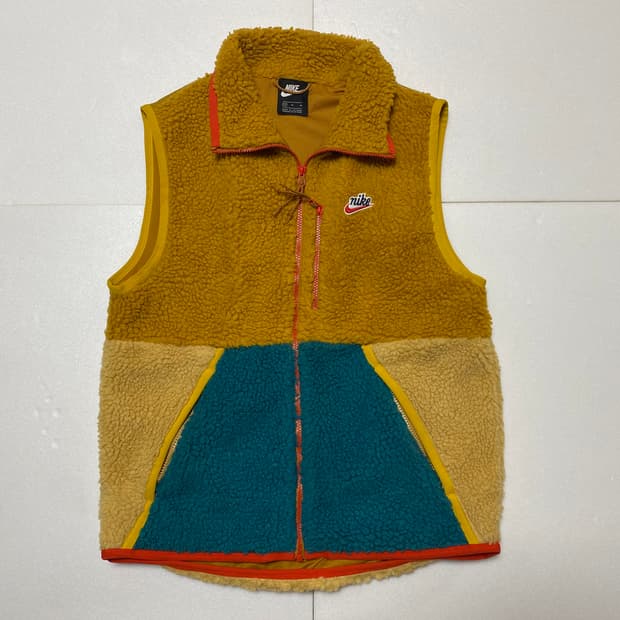 Nike 뽀글이조끼 M(95)
