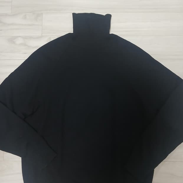 바토너 터틀넥 블랙 2사이즈