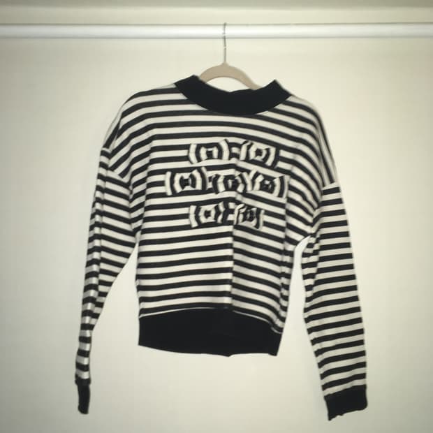 리본 줄무늬 기모 맨투맨