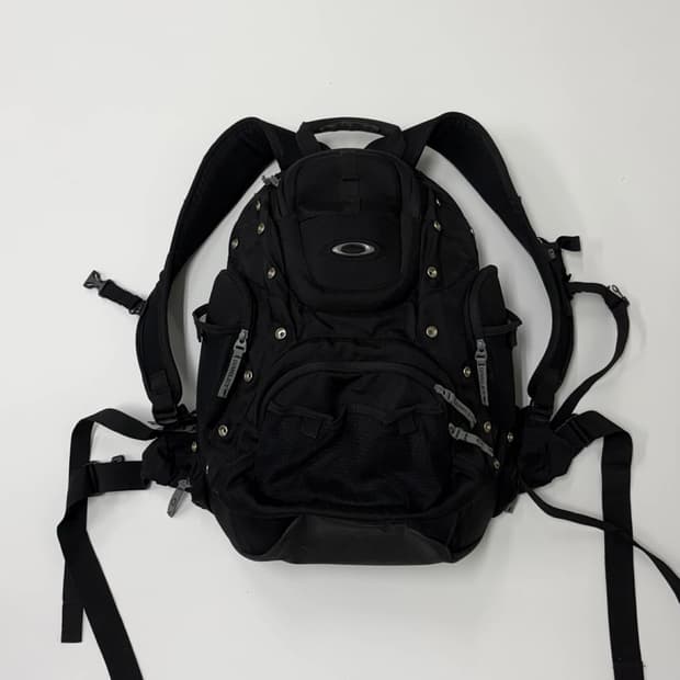 오클리 00s 택티컬 하드쉘 백팩