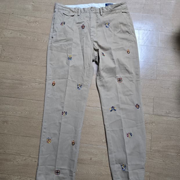 폴로 클래식핏 자수 치노 33사이즈