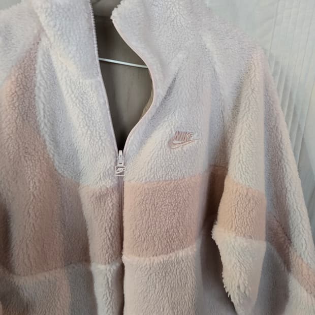 나이키 리버시블 오버핏 뽀글이자켓 