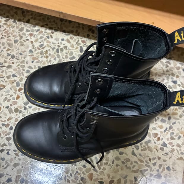 닥터마틴 1460 스무스 블랙 EU 37