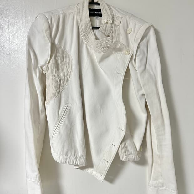 앤 드뮐미스터 아카이브 피스 화이트 자켓