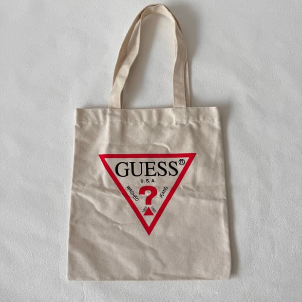 게스(GUESS) 에코백