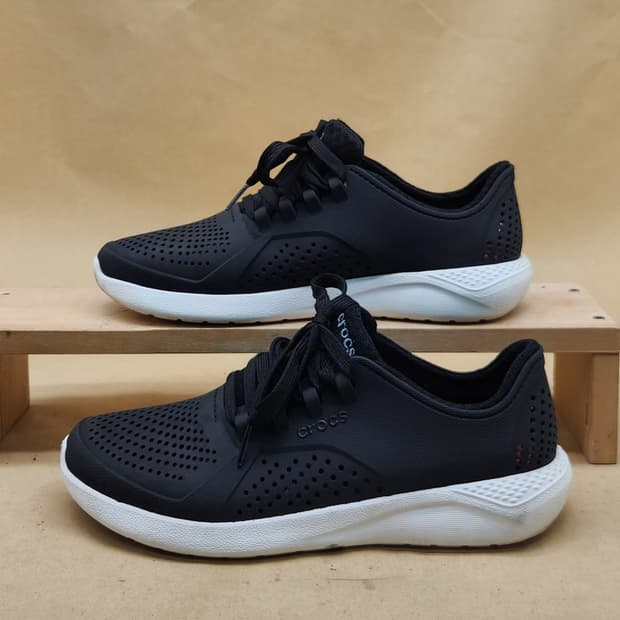 크록스 라이트 라이드 m7 260