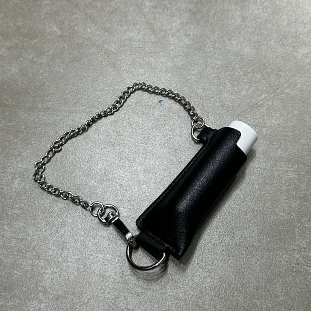립밤or 라이터 case keyring