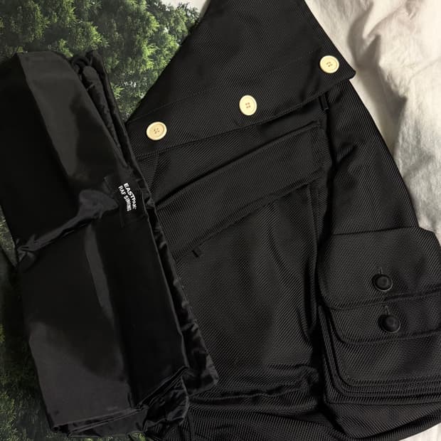 라프시몬스 슬링백 단추 블랙