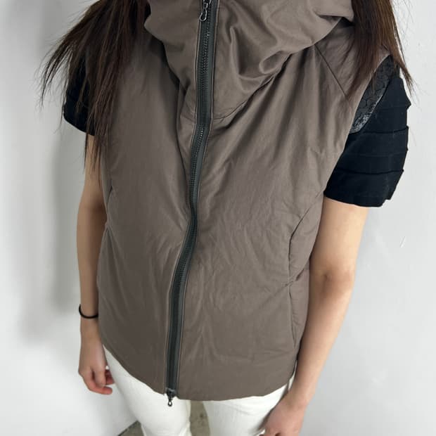 Attachment Typewriter Highneck Down Vest