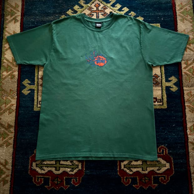 Stussy 모자이크 드래곤 피그먼트 다잉 티셔츠