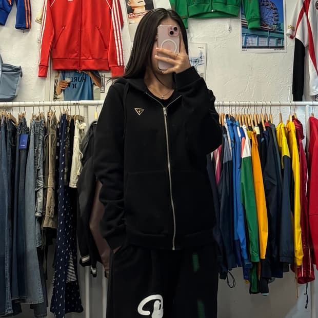 게스 올드스쿨 로고 블랙 후드집업 M