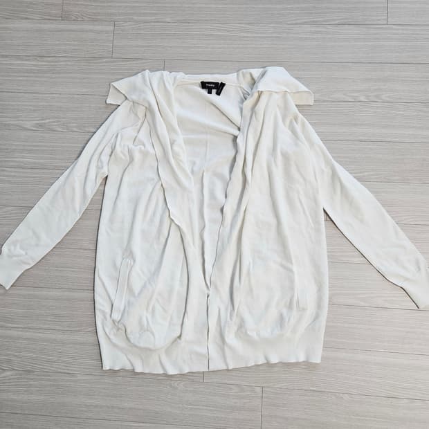 띠어리 화이트 니트 가디건