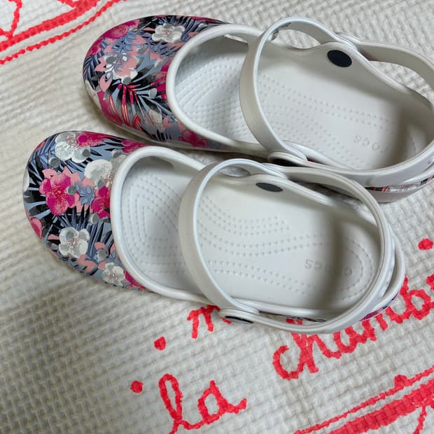 크록스 샌들(230)