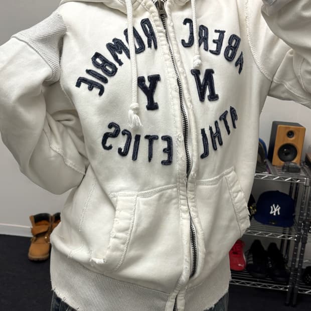 아베크롬비 아플리케 로고 후드집업 크림 아이보리
