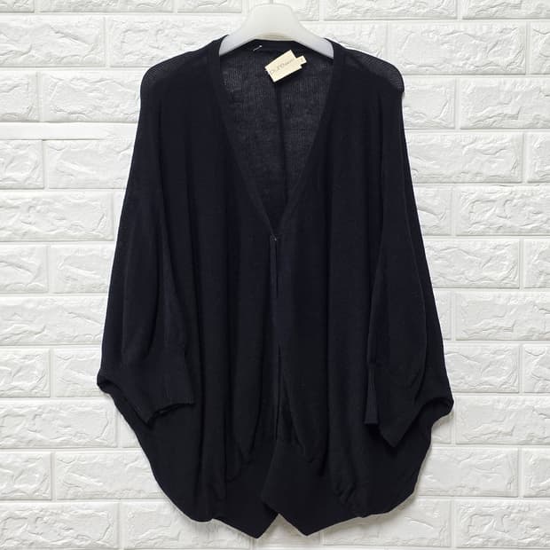 택포// Pure DKNY 블랙 가디건 P/S