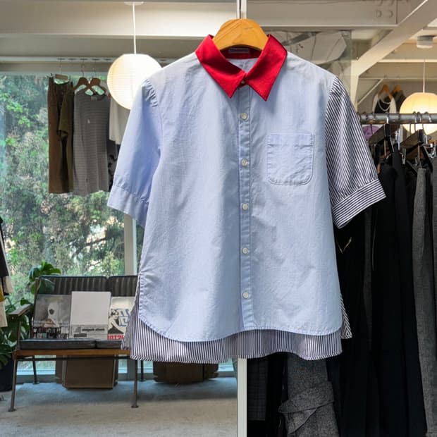 수 언더커버 스트라이프 셔츠