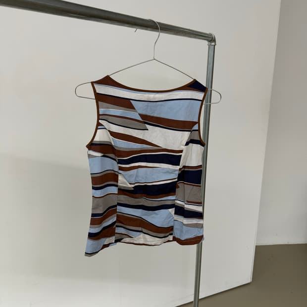 패치 스트라이프 슬리브리스  Patch Stripe Sleeveless
