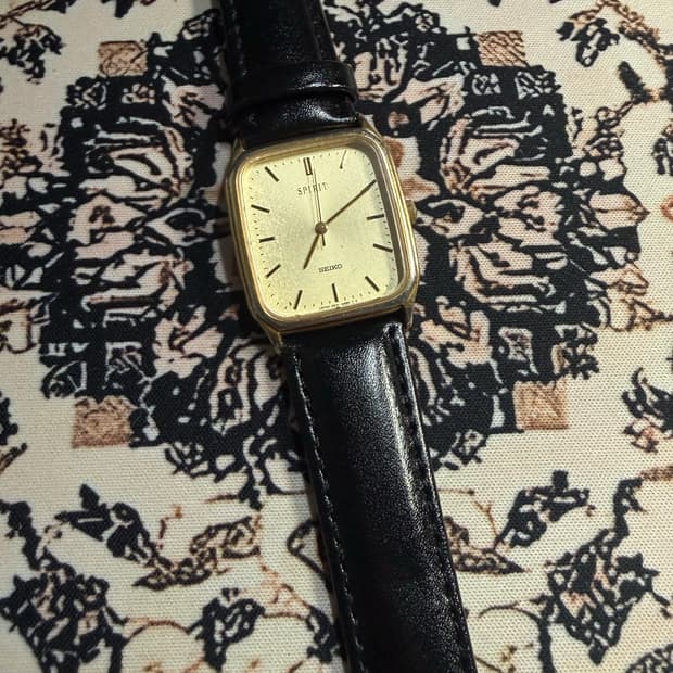 SEIKO 빈티지 쿼츠 시계
