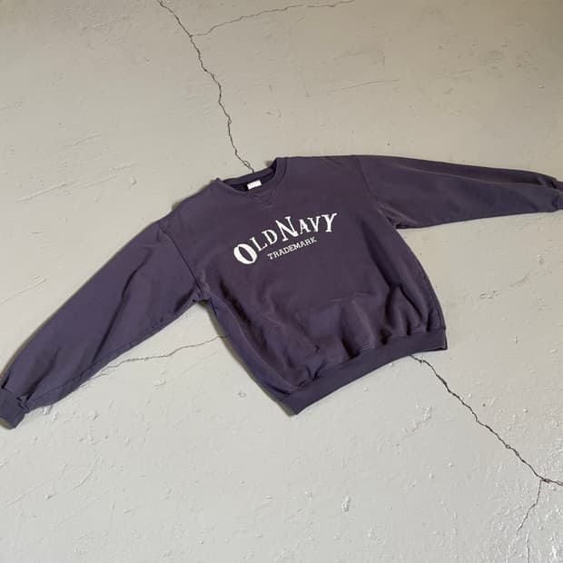 90s 올드 네이비 (OLD NAVY) 썬페이딩 네이비 스웻셔츠