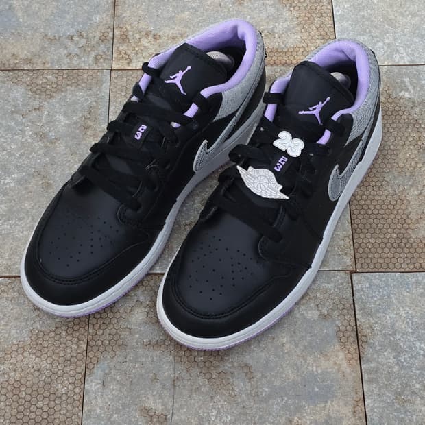 (245)나이키 조던 1 로우 se 블랙 라일락 